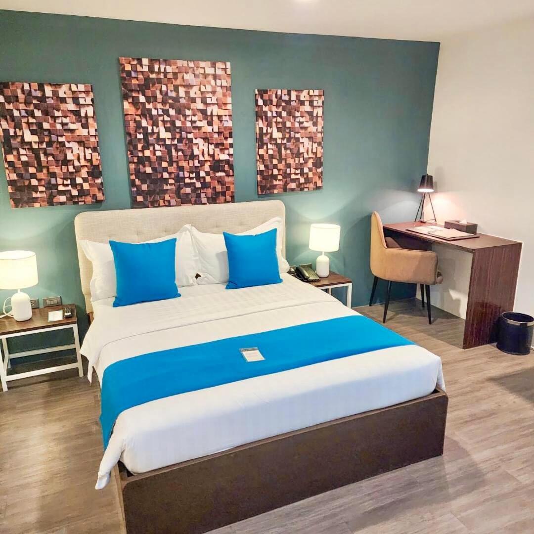 Fynn Boutique Hotel Bacoor Exteriör bild