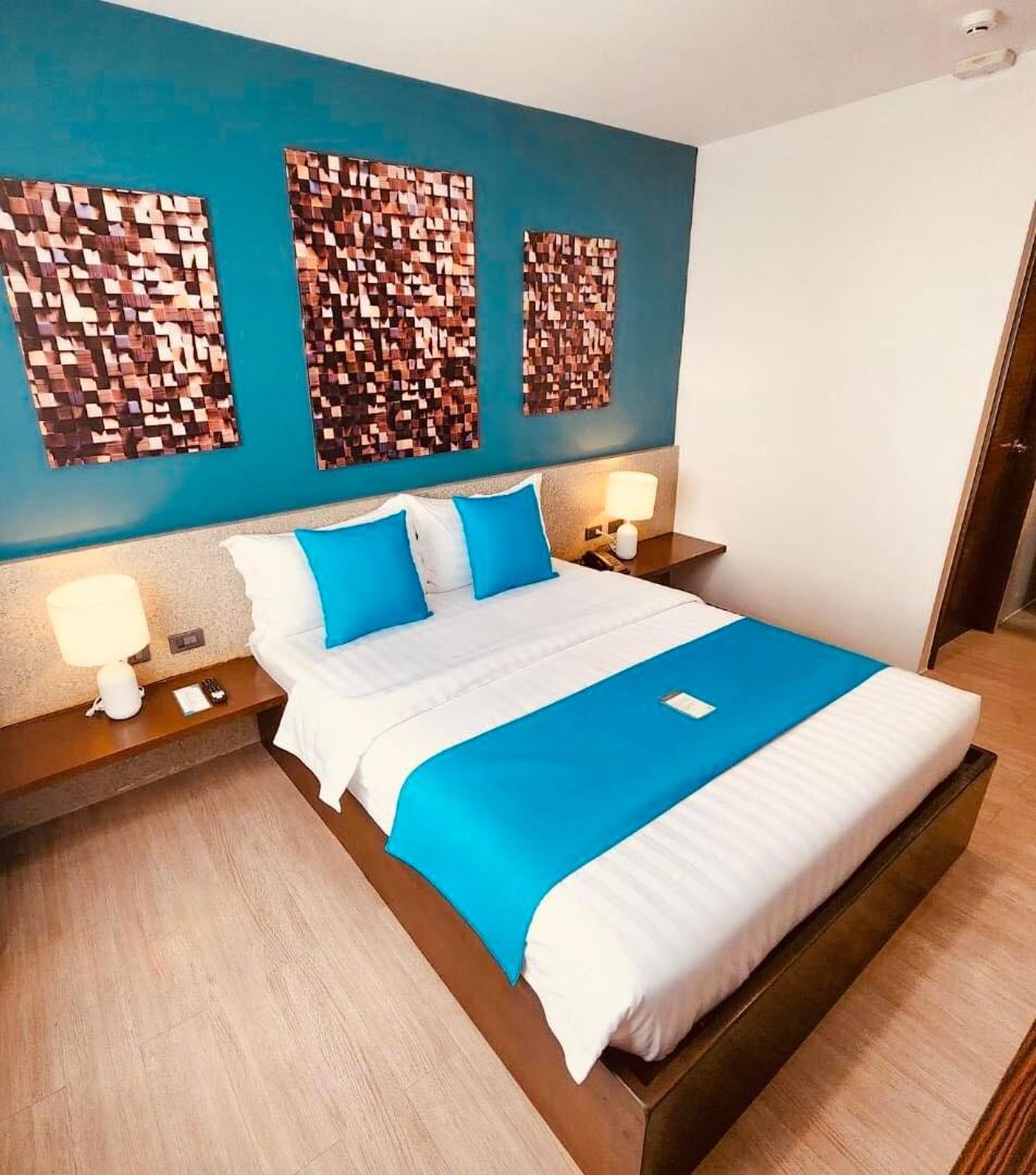 Fynn Boutique Hotel Bacoor Exteriör bild